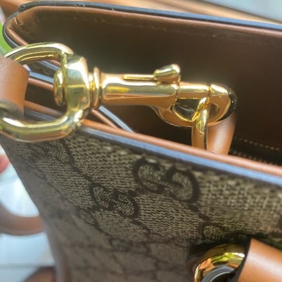 Brand new Gucci Supreme Tuscany Tote - Picture 8 of 15